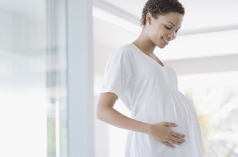 مهم‌ترین فواید پیاده‌روی در بارداری چیست؟