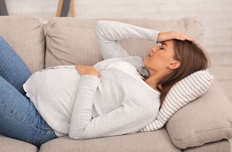 در چه شرایطی باید پیاده‌روی در بارداری را متوقف کنم؟