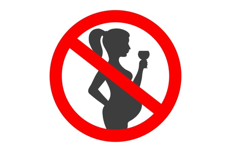 نوشیدن چه میزان الکل در بارداری خطرناک است؟